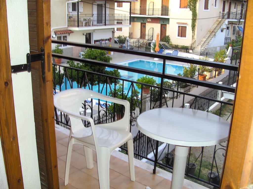 Marilena Apartments & Studios อิปโซส ห้อง รูปภาพ