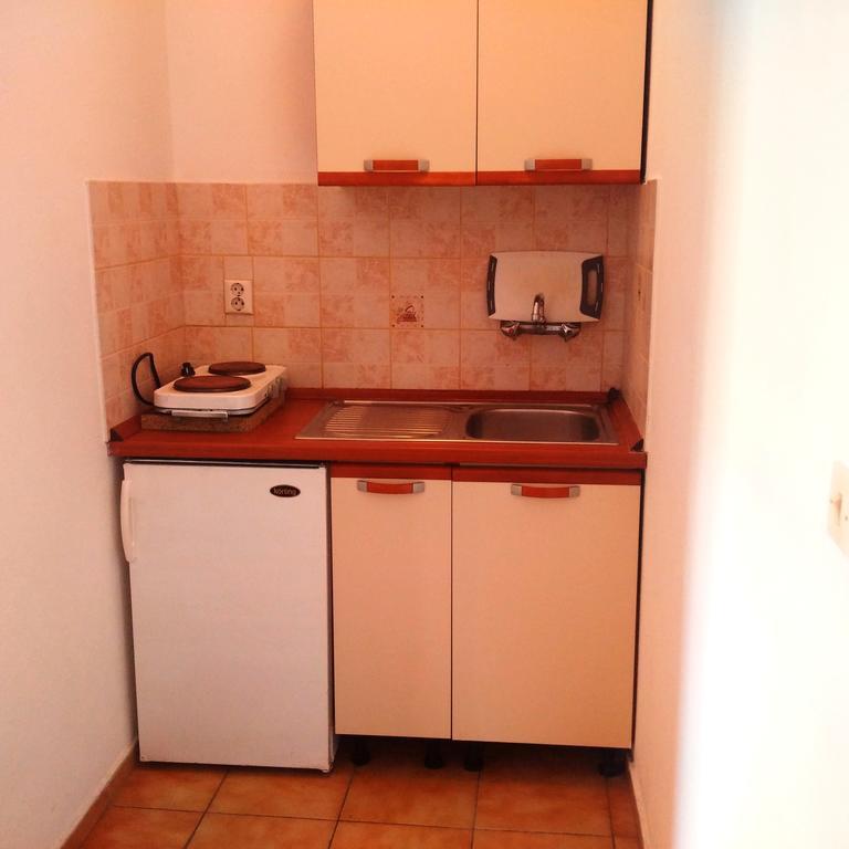 Marilena Apartments & Studios อิปโซส ภายนอก รูปภาพ