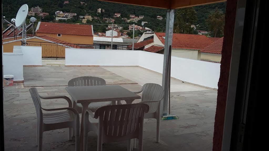 Marilena Apartments & Studios อิปโซส ภายนอก รูปภาพ